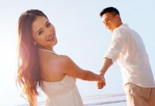 如何面对婚姻中的出轨问题——原谅还是离婚？（当感情遇到危机，你该如何选择？）