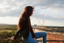 女汉子如何挽回一段感情？（用坚定的态度和真心的道歉，重燃爱火！）