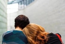 男人的行为暴露他已经有了新欢（如何分辨男人已有新欢，必备技巧）