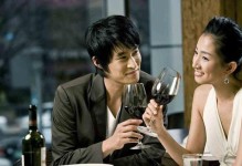 出轨后如何挽回老公的信任（重建婚姻的关键是诚实和努力，相信自己可以成为更好的自己）