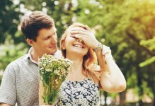 挽回婚姻的修正之路（探寻以婚外情的挽回几率与修正自我之间的关系）