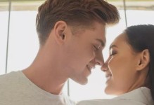 男女分手后的暧昧关系（为何分手后还会有暧昧？如何处理？）