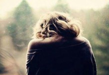 分手后如何成功挽回男友？（15个简单易行的方法帮你赢回他的心，让爱情再度升温！）