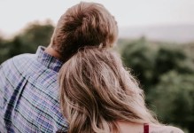 暗示婚姻结束的句子（如何看待婚姻暗示？——一个实用的指南）