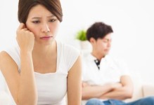 夫妻吵架闹离婚，如何挽回老公的心？（15个实用技巧，让你赢回老公的心）
