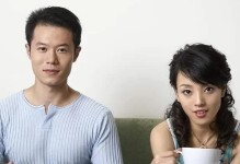 老公婚姻压力大想离婚怎么办？（情感疲惫的你，该如何应对婚姻危机？）