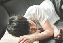 感情冷淡期持续多久？（探寻感情淡化的原因和应对之道）