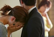 老公出轨了怎么办？如何挽救婚姻（从心理到行动，全面应对老公出轨问题）