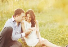 如何挽回老婆拯救感情危机（6步曲教你重建夫妻之间的爱情和信任）
