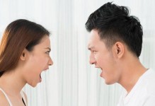 出轨的妻子如何挽回婚姻？（主动回归家庭是关键，建立新的沟通模式是必要的一步。）
